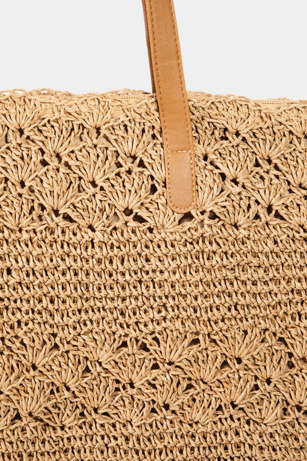 beach tote bag straw tan close up view