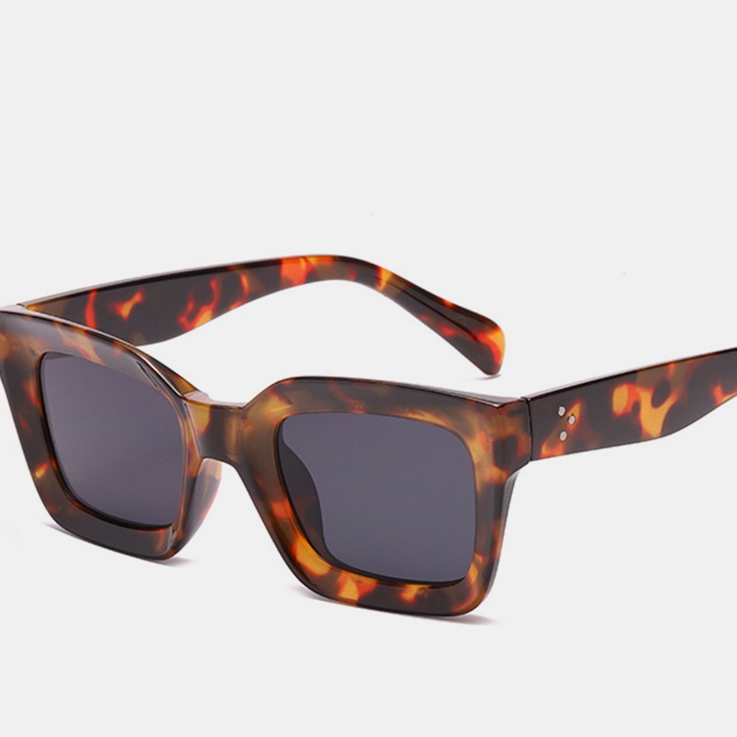 square sunglasses in tortoise shell with thick frame close up view